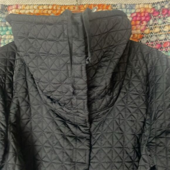 Adorable cropped quilted jacket with belt. This jacket is so cute! - Picture 5 of 8